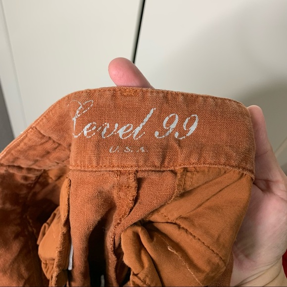 Level 99 Linen Bermuda Shorts - Picture 8 of 12